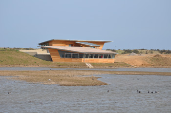 New Parrinder hide Titchwell