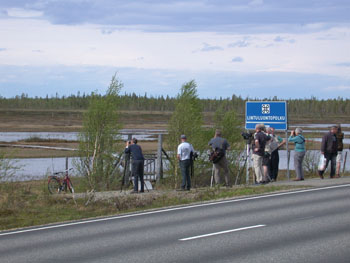 A welcome stretch at Lintuluotopolku Bog