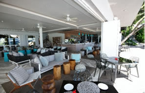 Bar & Restaurant at the Carana Beach Hotel