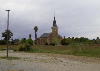 Nieuwoudtville Church from the town centre.